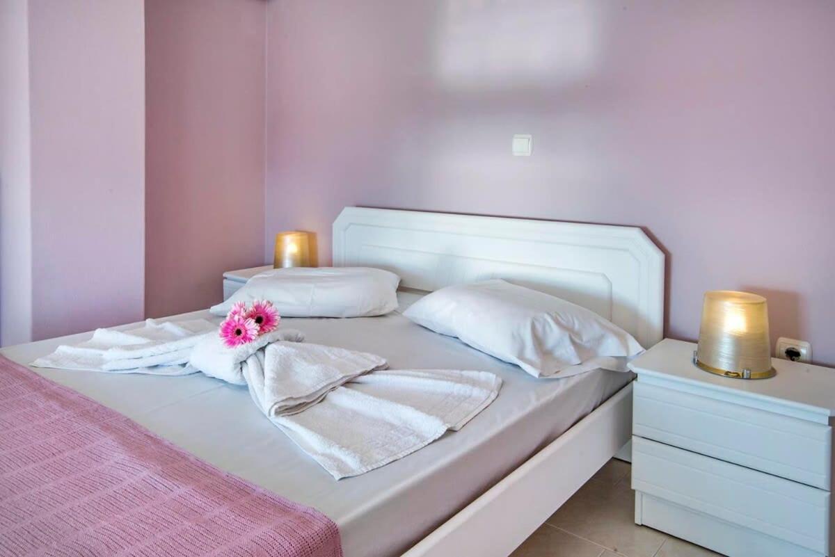 Paxoi Serene Oasis - Mylos Mediterranean Charm Arvanitakeika Eksteriør billede