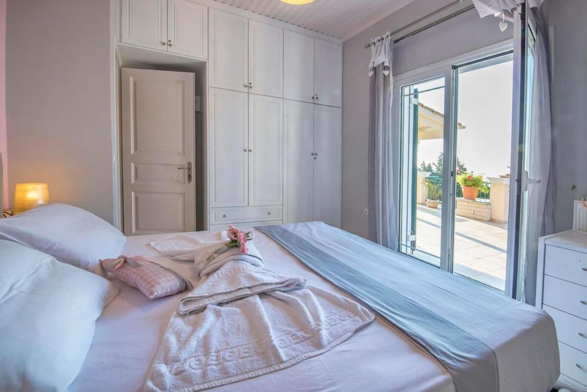 Paxoi Serene Oasis - Mylos Mediterranean Charm Arvanitakeika Eksteriør billede