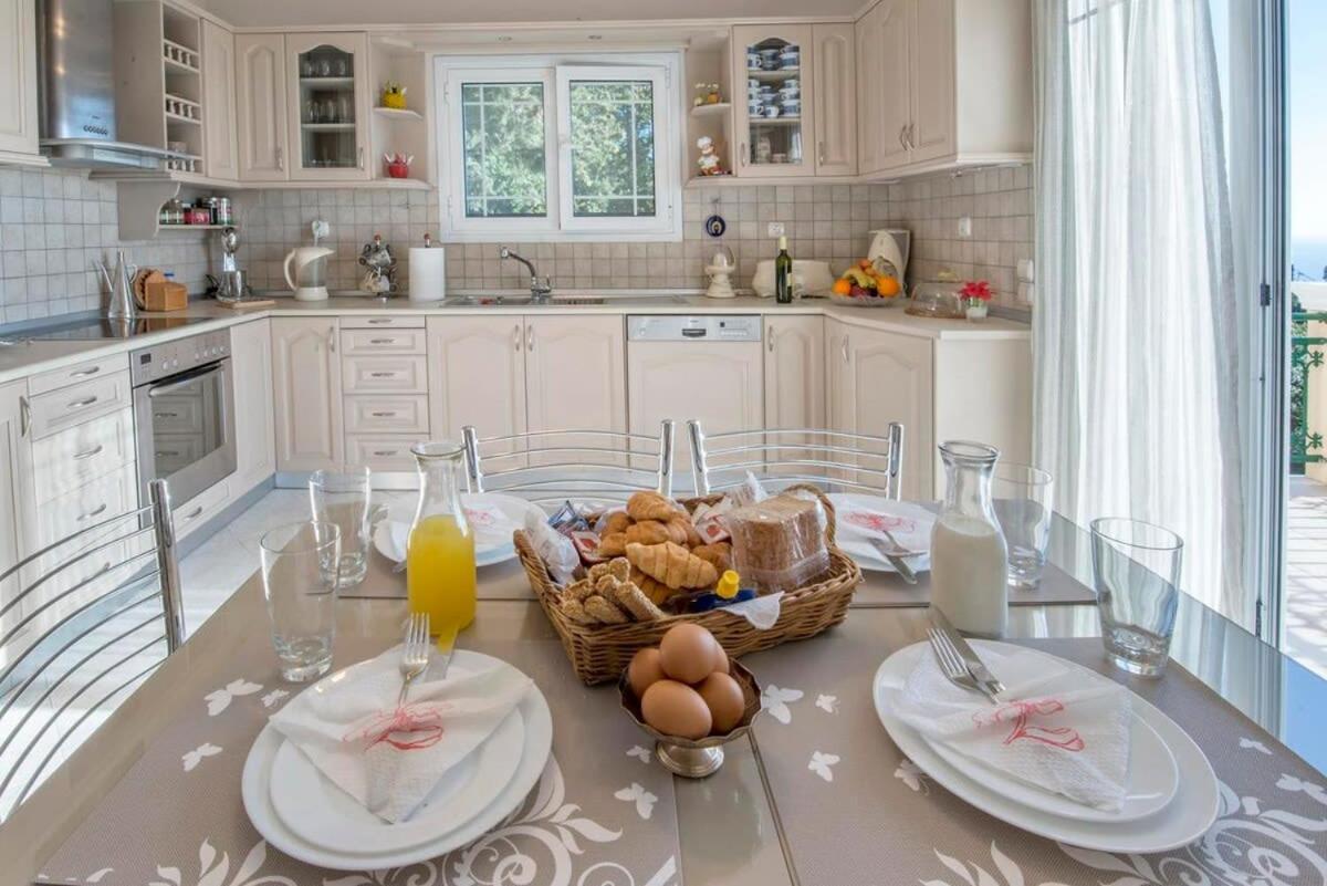 Paxoi Serene Oasis - Mylos Mediterranean Charm Arvanitakeika Eksteriør billede